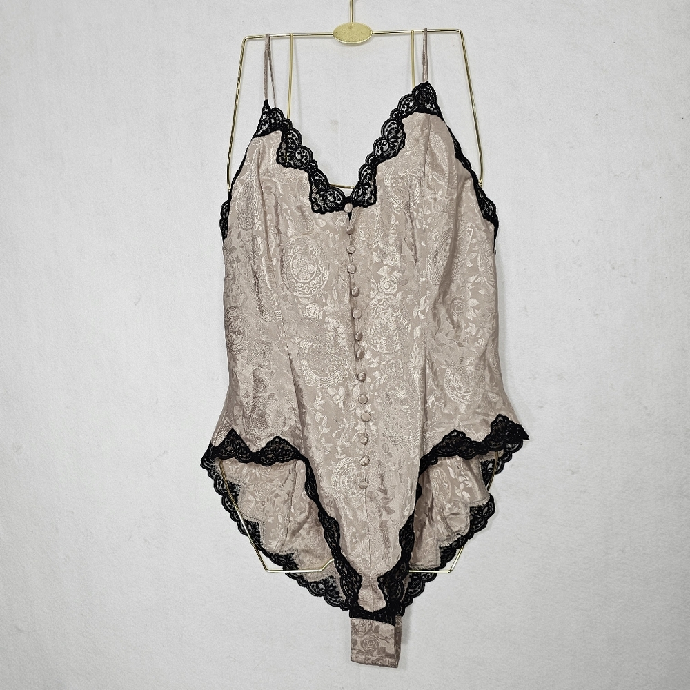 Victoria’s Secret Vintage Gold Label Satin Cream Bodysuit Nightie Large - Picture 13 of 13